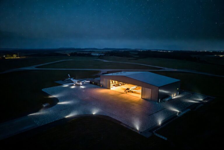 private-hanger-security